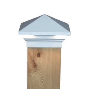 Aurora Venus LED Deck Light - White