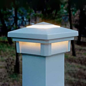 Savona Flat Pyramid Post Cap Light by Dekor