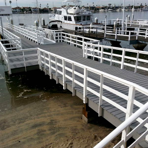 DuxxBak Commercial Dekk by Green Bay Decking