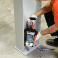 Simpson EDT22S Manual Dispensing Tool In Use