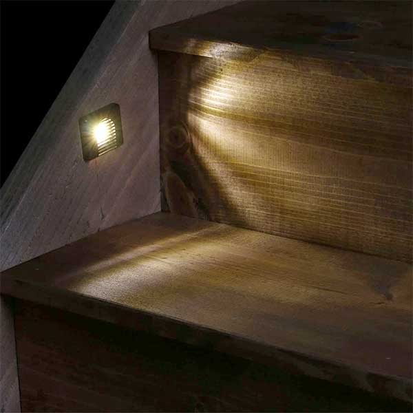Dekor Recessed Stair Light With Faceplate Installed