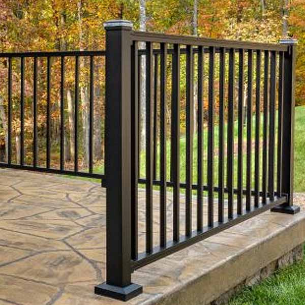 Trex Signature Rail Horizontal Panel Installed